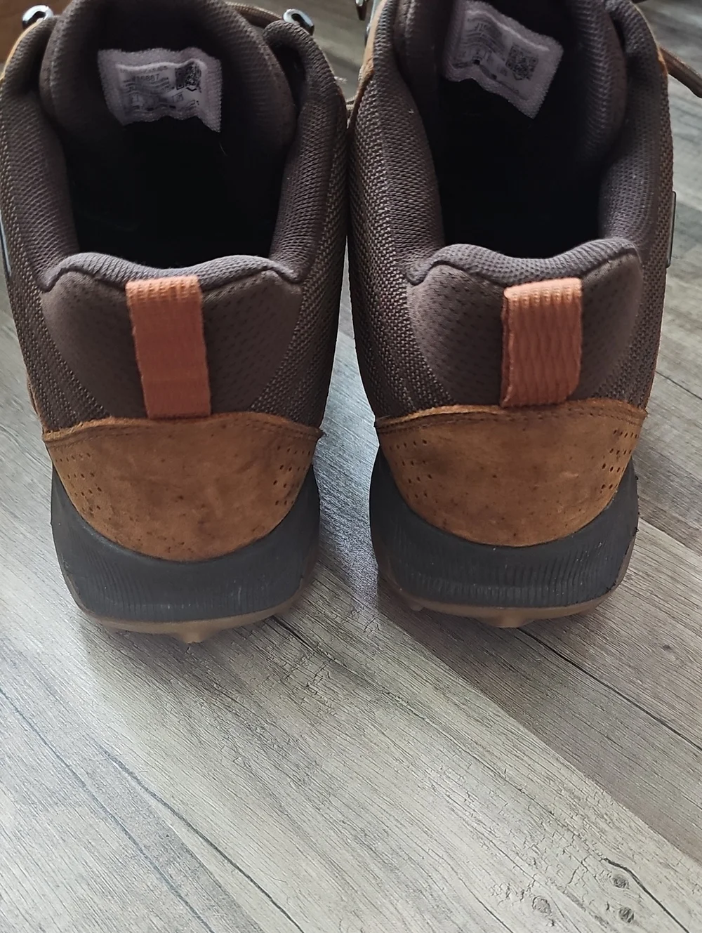 Merrell Mens Zion Mid Waterproof Hiking Boot in Toffee/Caramel Anglais Size 9.5